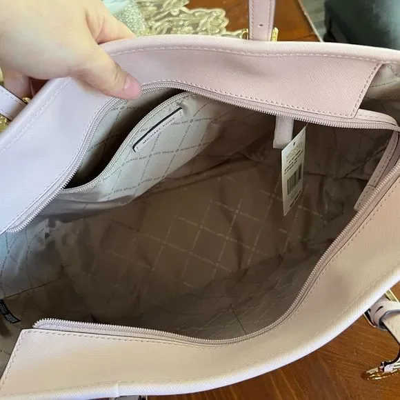 Michael Kors LG travel tote - Picture 6 of 13